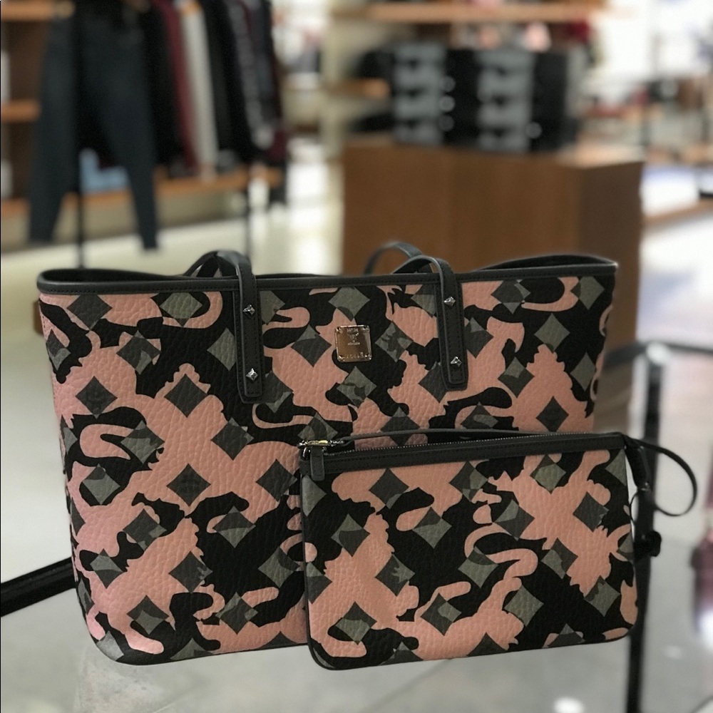 ❤️New MCM Anya Pink Blush Medium Tote Bag Spring❤️